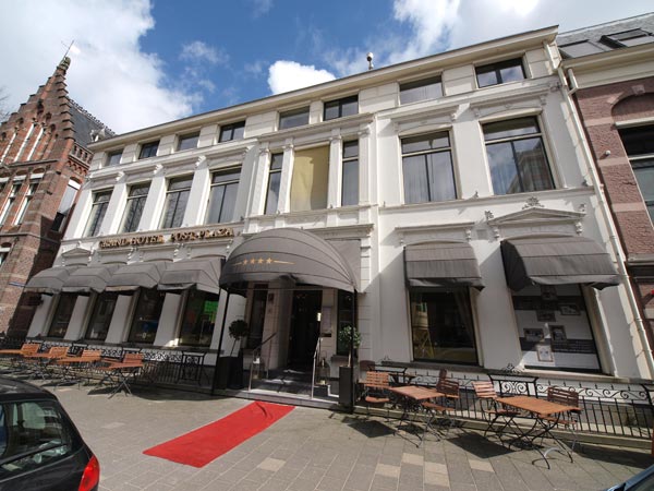 Grand Hotel Post Plaza is één van de meest luxe en markantste horecabedrijven van Friesland.