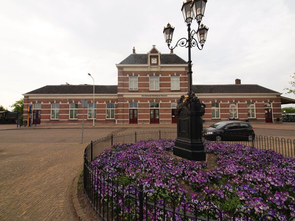 Het Modelspoormuseum en kantoor van de Friese Stoomtreinmaatschappij aan de Dr. Boumaweg in Sneek.