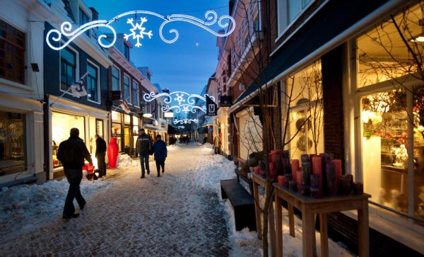De Kleine Kerkstraat in Leeuwarden werd begin 2011 uitgeroepen tot de leukste winkelstraat van Nederland. Dat is de uitslag van een enquête op www.NL.streets.nl