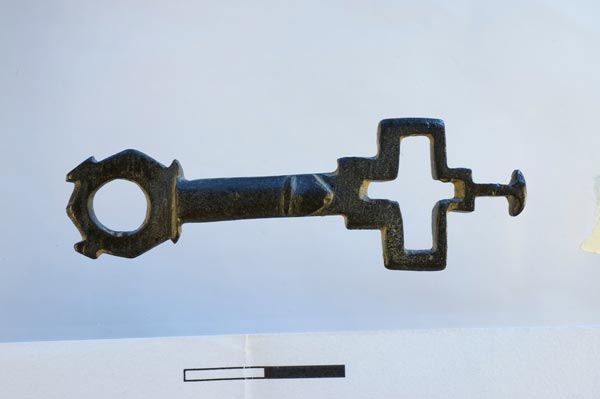 De Vikingen gingen tussen 900 en 1000 geregeld van boord voor een “bezoek” aan terpen in Friesland en Groningen. Ze lieten deze sleutel bij Ferwert achter.