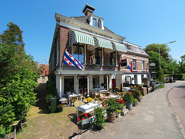 De keuken van Elfstedenhotel en –restaurant Herberg Greate Pier richt zich op biologische, duurzaam geteelde Waddenproducten.