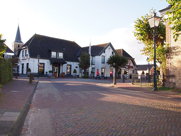 Een mooie zaak sluit zijn deuren in het hart van Makkinga: De Smaeck van Spa. Nu is er nog maar één toeristische trekker in het stille dorpje over, namelijk museum en korenmolen ‘De Weyert’. 