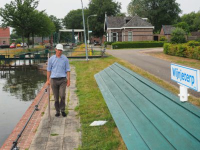 Akelig stil op Friese Turfroute: sluiswachter wacht uren op boot