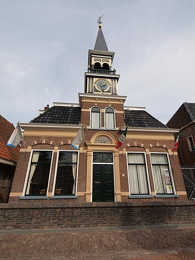 Anderhalf miljoen voor restauratie Friese kerken en molens