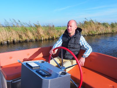 Boeing-piloot Christian Smulders uit Amsterdam en Friese technici creëeren stoere E-boat: Lillebror 78 E-Tourer