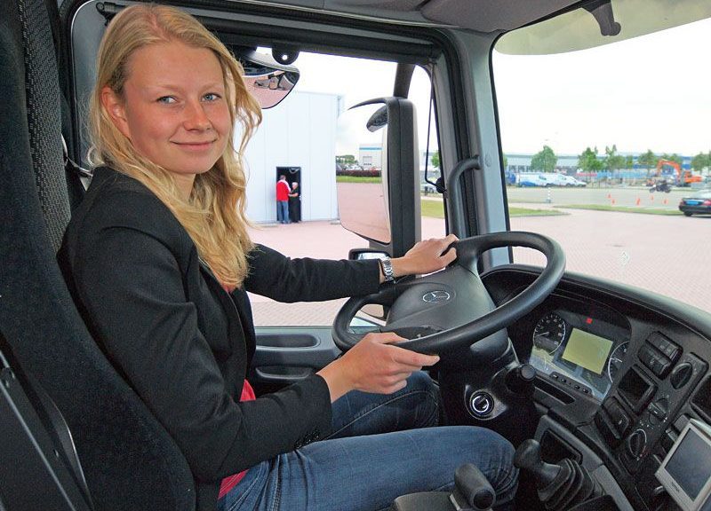 Dorien Hielkema: de jongste vrouwelijke vrachtwageninstructeur van Nederland