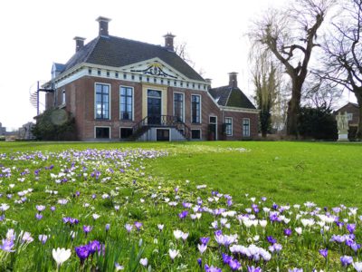 Fleurige kastelenroute in Friesland