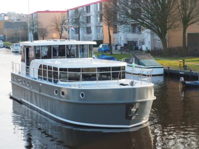 Friese jachtverhuurders steken van wal met stoere ‘cruiseschepen’