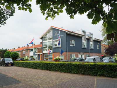 Fryslân-fans uit Utrecht nemen toppension Perruque in Koudum over