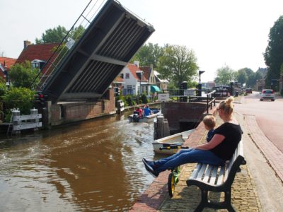 Gastheerschap Friese brug- en sluiswachters beneden peil?