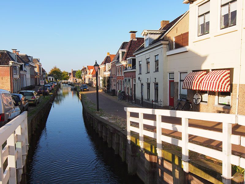 Kollum was vroeger een voornaam handelsstadje tussen Groningen en Leeuwarden, direct verbonden met de zee, net als Dokkum.