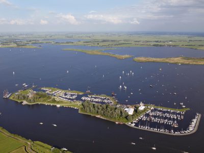 Jachthaven Tusken de Marren in Akkrum levert grootste bijdrage aan schoon zwemwater