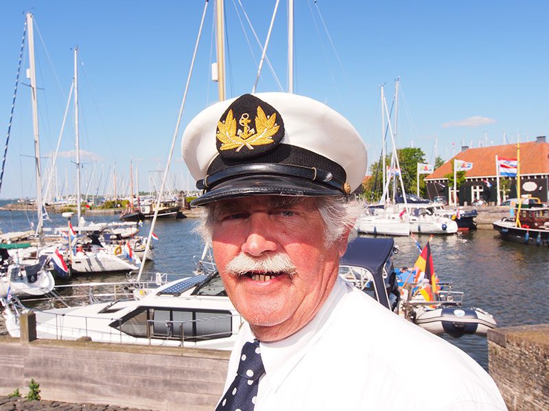 Voorbeeldige Friesland-promotor, haven- en sluismeester Onno Hoekstra van Hindeloopen.