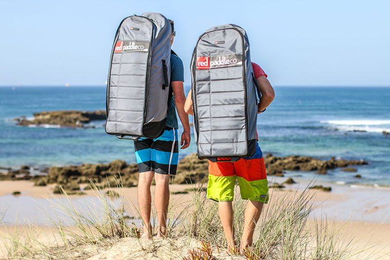 De nieuwe rage: trekking met een opblaasbaar supboard.