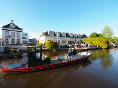 Melkboot terug in Warten