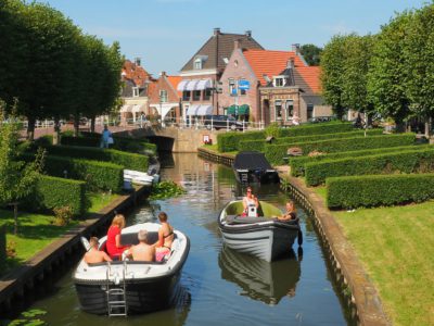 Met sloep langs zeven Friese Elfsteden