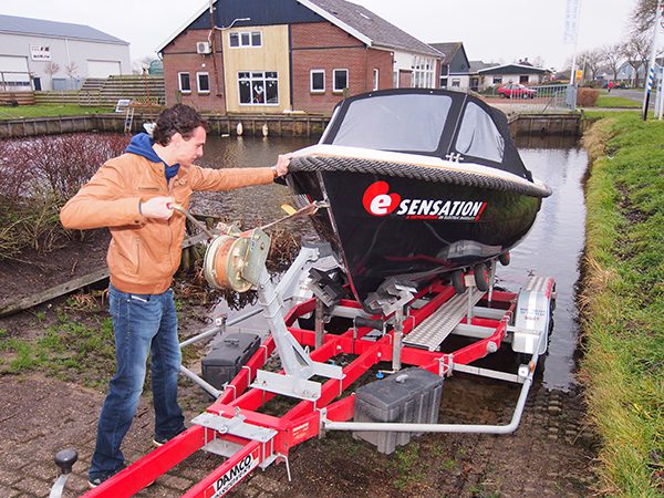 Nieuwe generatie elektrosloep te water