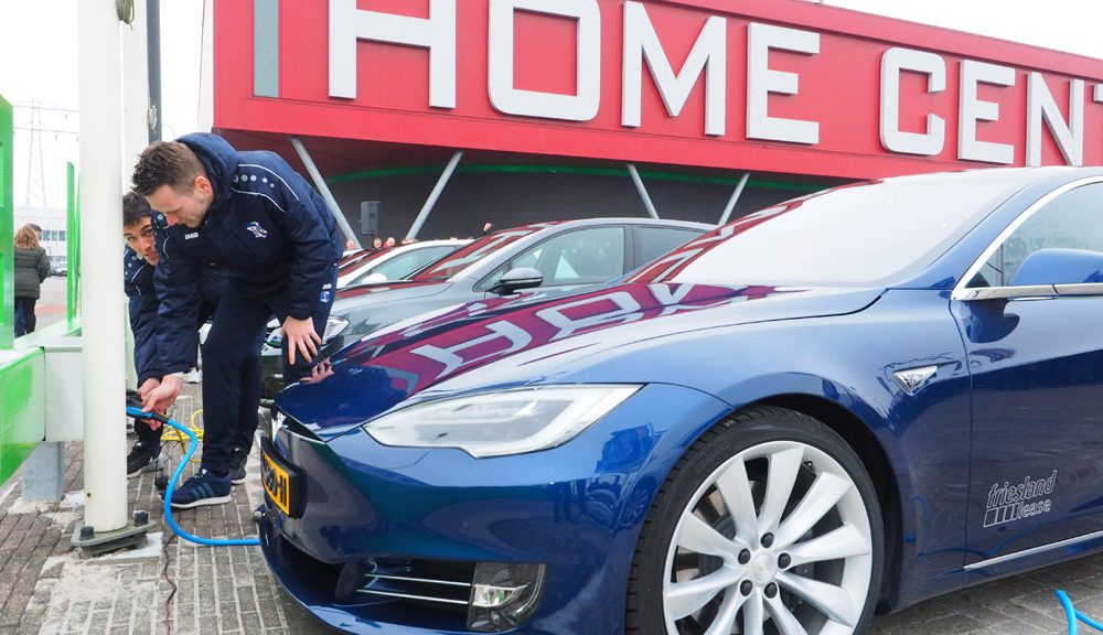 Past Tesla in Friesland?