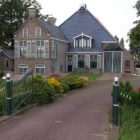 Provinciaal bestuur Fryslân: Stop bouw stallen met meer dan 250 koeien en 7.500 varkens