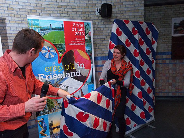 Toerismegedeputeerde Jannewietske de Vries startte 28 maart 2013 in het Wouda stoomgemaal in Lemmer een nieuwe campagne van Beleef Friesland op. Het onafhankelijke bureau voor toerisme Friesland Holland participeert daar ook in.