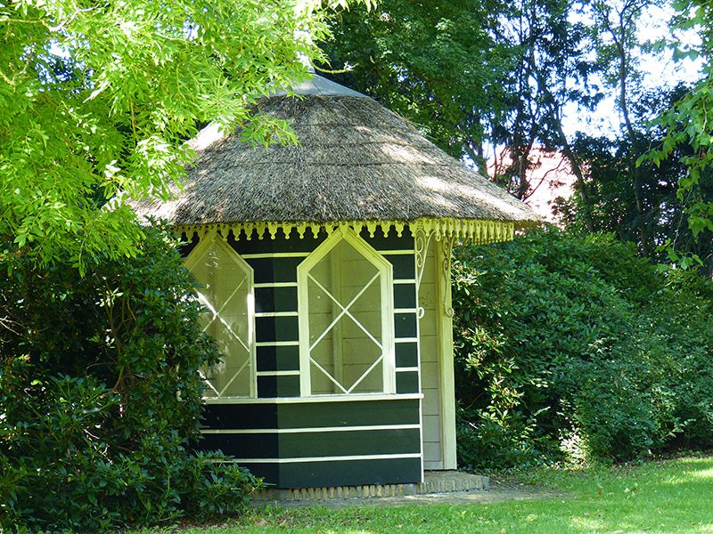 Een kijkje in de ‘achtertuin’ van het Lycklamahûs. Fotografie: Friesland Holland News.