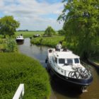 Varen en fietsen in Friesland: Megakaart met álle nieuwe Marrekrite ligplaatsen en fietsknooppunten