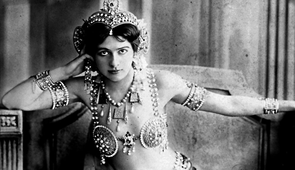 Was wereldberoemde danseres Mata Hari uit Leeuwarden ook spion voor de Duitsers?