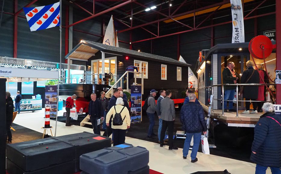Watersportbeurs in Leeuwarden heeft succes met nieuwe opzet: meer bezoekers en enthousiaste exposanten