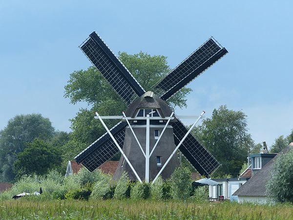 Molen de Rietvink was het eerste restauratie project van de molenfans Rolf en Lia van der Mark.