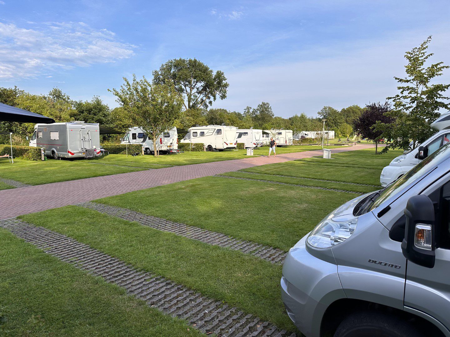 Camperplaats Stoutenburght in Blesdijke Friesland