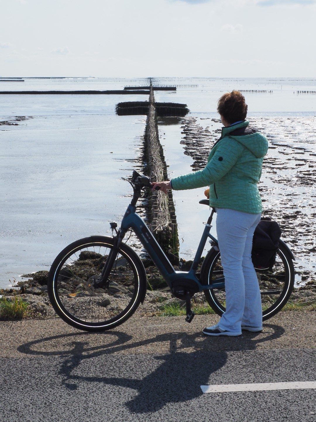 Fietser aan zee