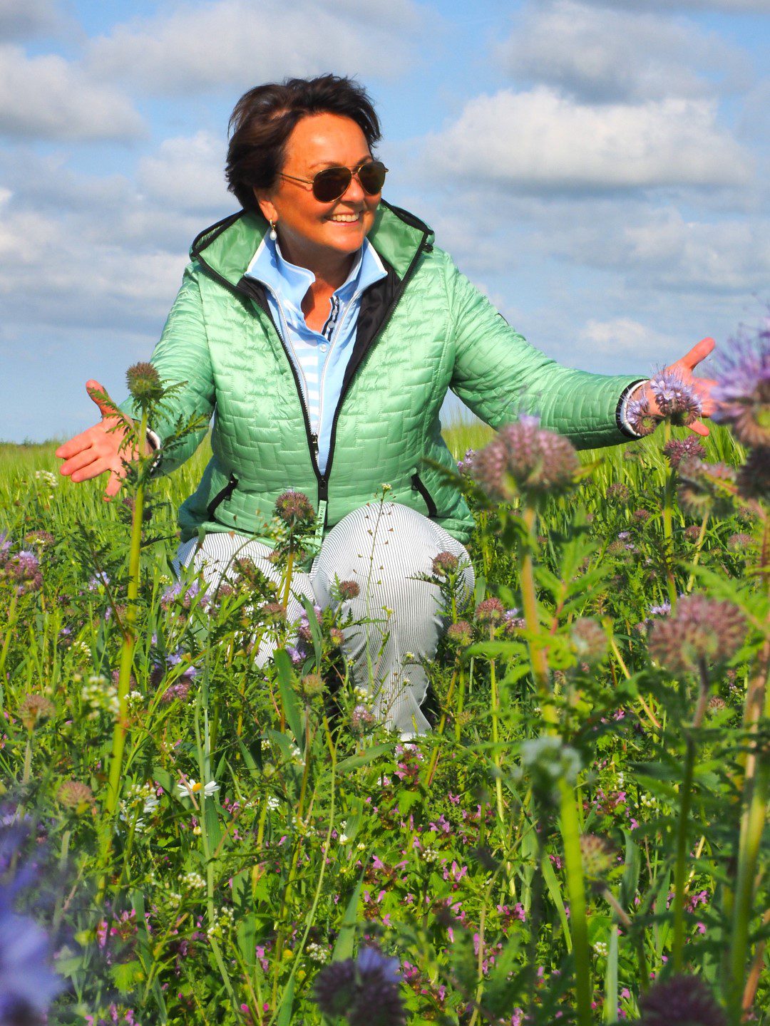 dame in bloemen